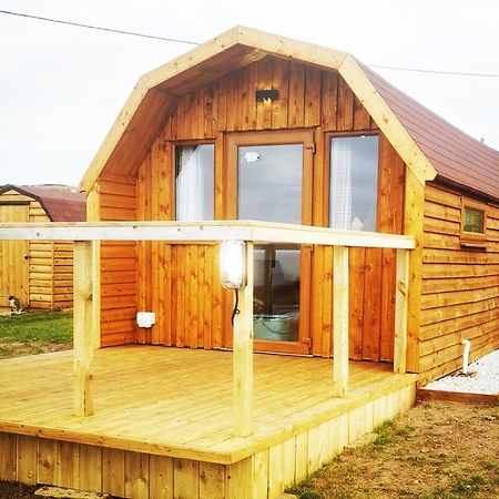 Отель Gowanview Glamping Банф Экстерьер фото